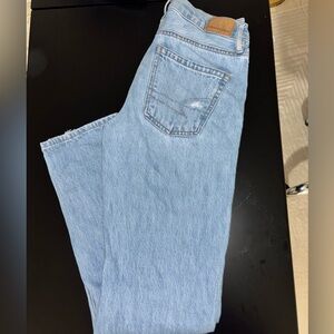 American eagle 90s straight low rise light wash jeans